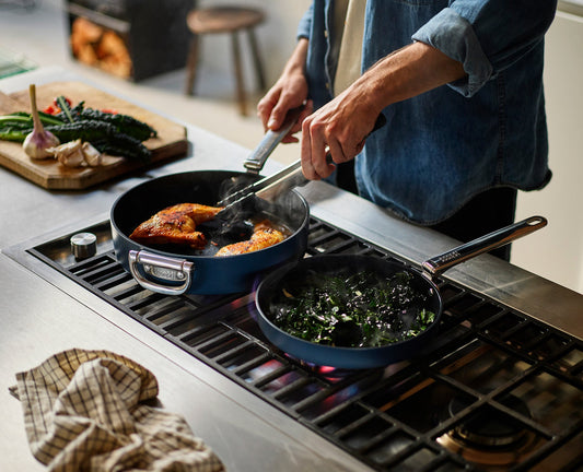 [hidden] [lifestyle] Space Folding Handle Ceramic Non-stick 3-piece Blue Cookware Set