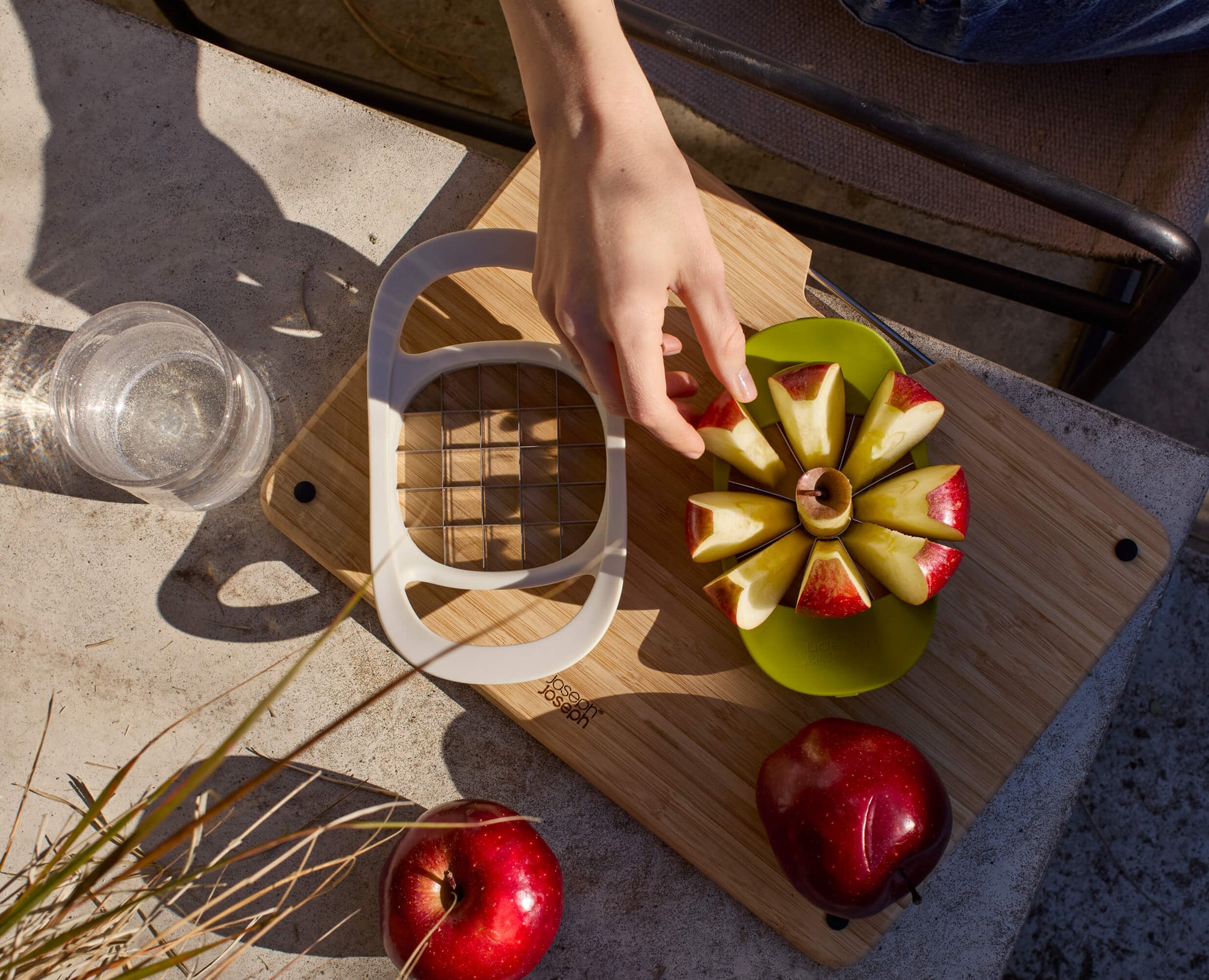 [half-width] Nest™ Press 2-in-1 Fruit & Vegetable Cutter