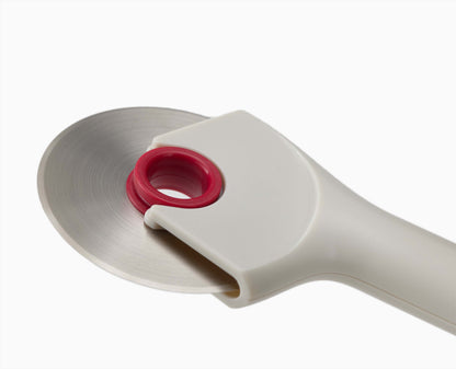[half-width] Ringo™ Easy-clean Pizza Cutter - 20232 - Image 5