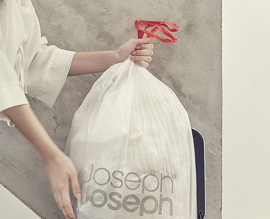 [hidden] [lifestyle] IW5 Custom-fit 20 Clear Bin Liners - 30029 - Image 2