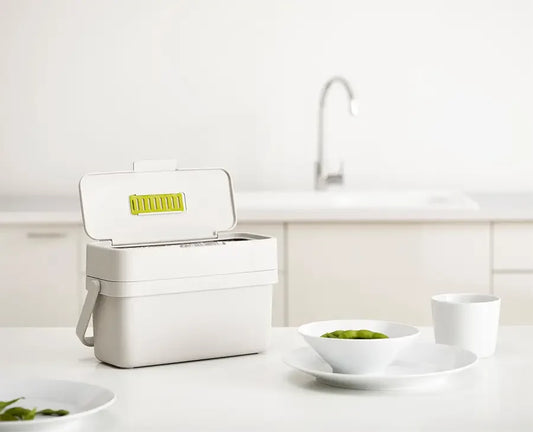 [hidden] [lifestyle] Compo™ 4L Food Waste Caddy - 30046 - Image 2
