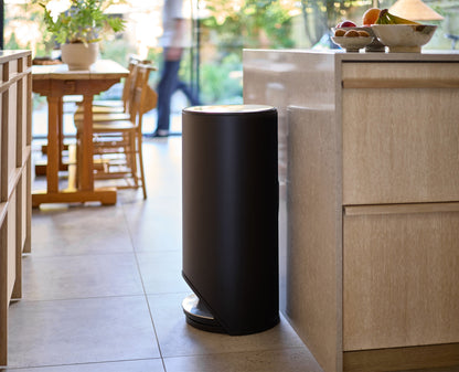 [half-width] Arc™ 30L Easy-push Matt Black Pedal Bin Starter Set