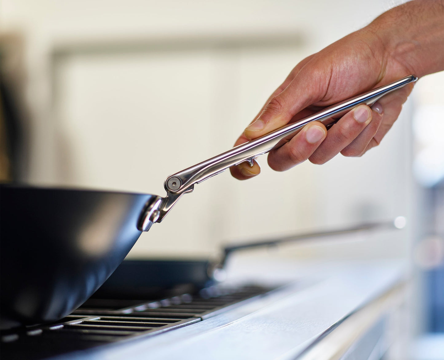 [half-width] Space Folding Handle Ceramic Non-stick 32cm Blue Wok & Lid