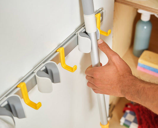 [hidden] [lifestyle] CleanTech Pole & Tool Organiser