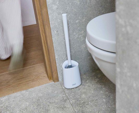 [hidden] [lifestyle] Flex™ 360 Lite Pack of 2 Matt White Toilet Brushes