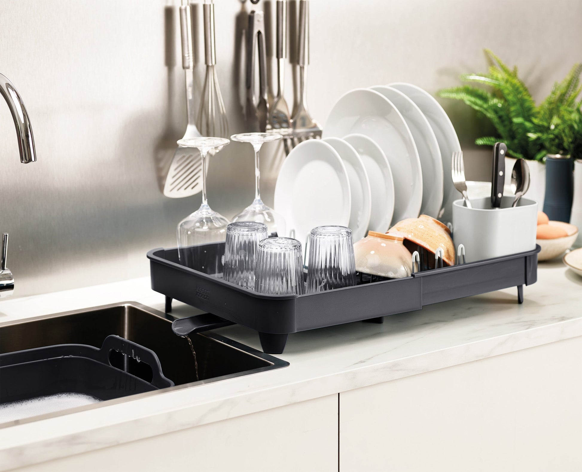 [half-width] 3-piece Grey Drainer, Washing-up Bowl & Brush Set