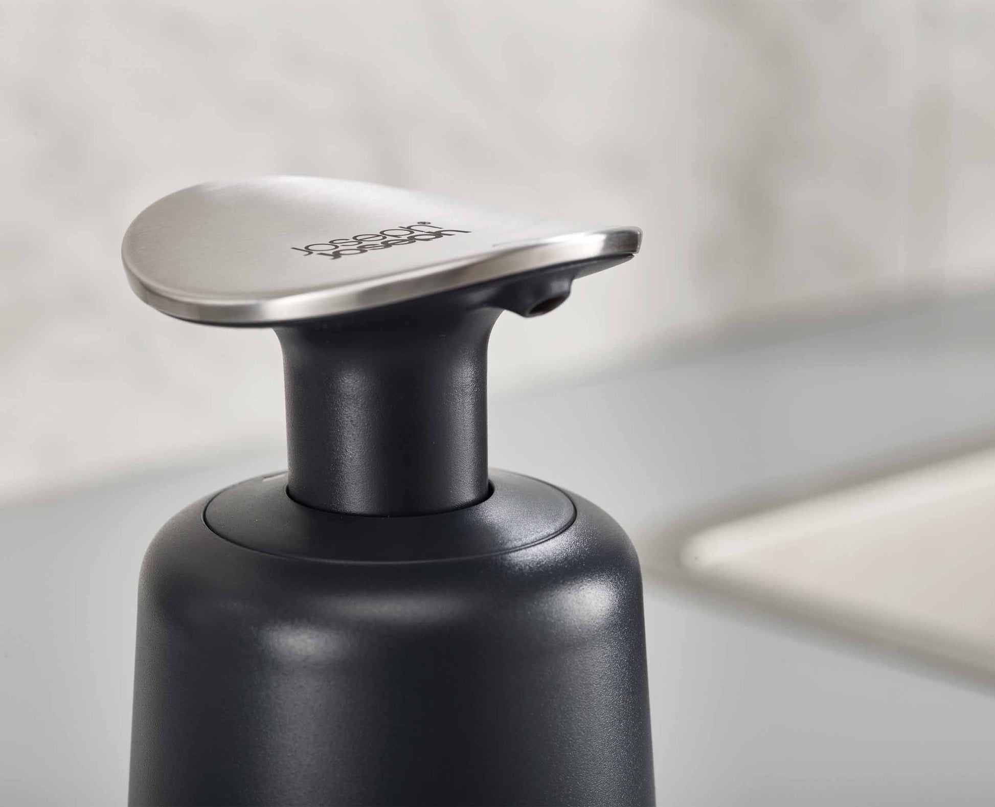 [half-width] Presto™ Hygienic Soap Dispenser - 85137 - Image 4