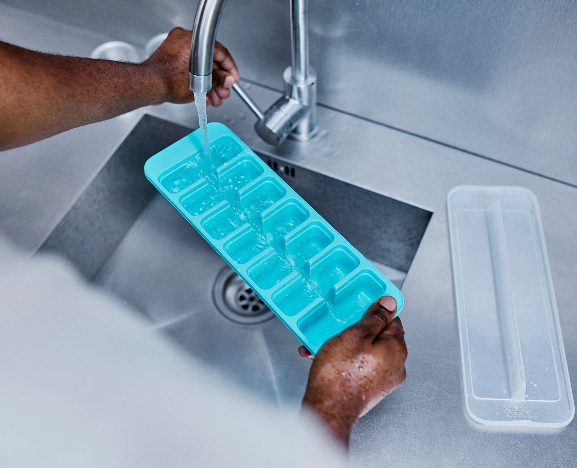 Flow™ Easy-fill Blue Ice-cube Tray (2-pack)